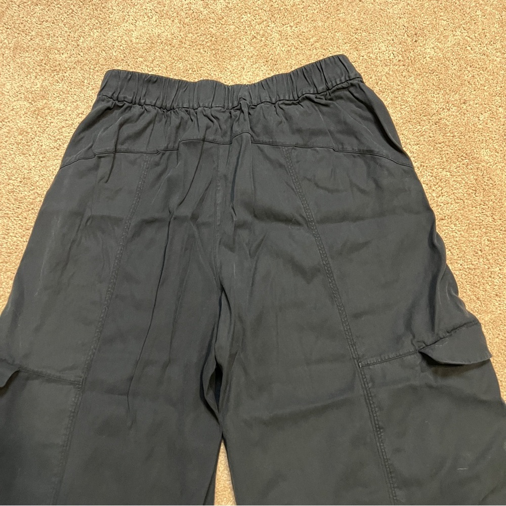 Women’s Lululemon Metropolis Maven High Rise Crop Pants Size 6 - Picture 8 of 11